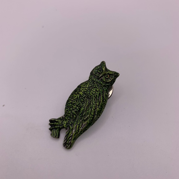 Owl Pin - Picture 1 of 3
